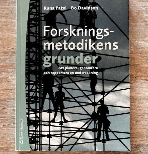 5be62e3f-27e0-49c6-b17b-1e160e7c03d3 Forskningsmetodikens grunder : att planera, genomföra och rapportera en undersökning (Upplaga 4)