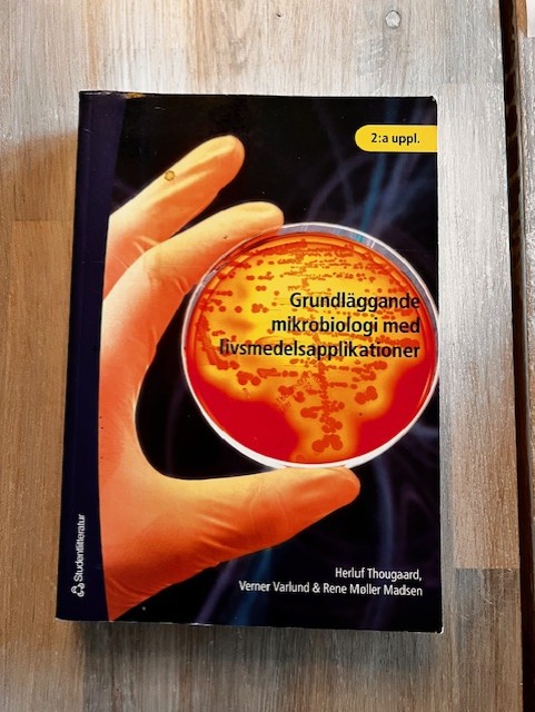8113923e-c653-41ec-8f86-b7da10c3aa4a Grundläggande mikrobiologi med livsmedelsapplikationer (Upplaga 2)