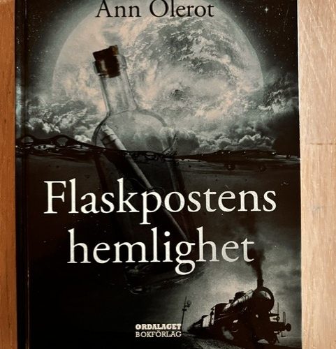 04ae3a15-5f82-44ba-ab83-3d298946c2fd Flaskpostens hemlighet (Upplaga 1)