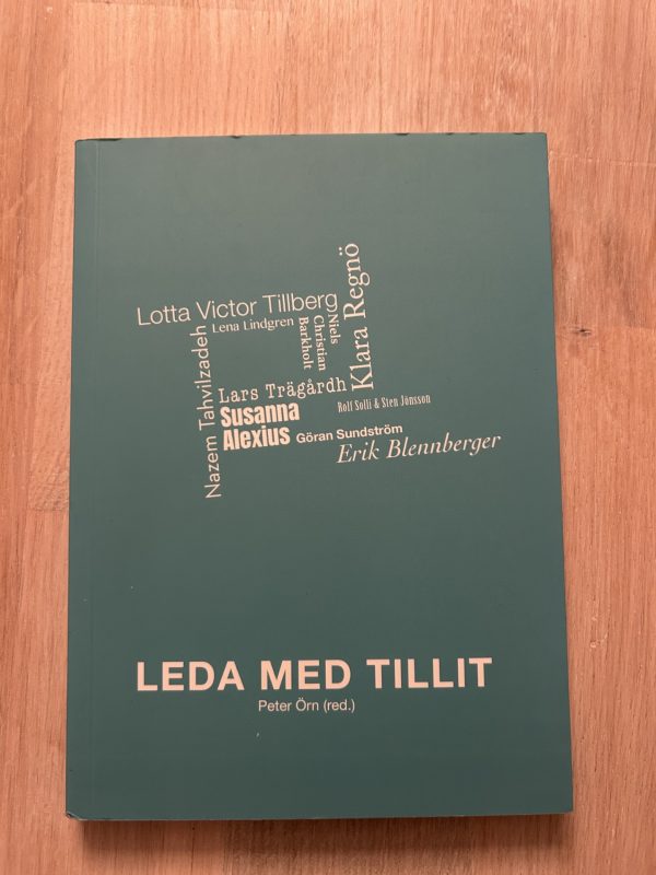 aebaa462-6349-4407-bded-8054cf2682c5 Leda med tillit (Upplaga 1)